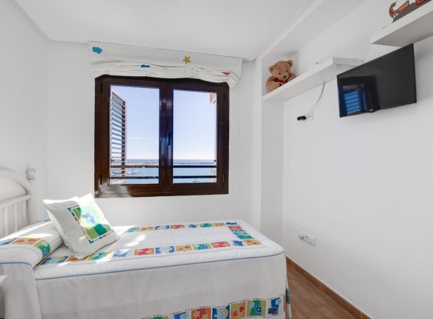 Resale - Apartment - Torrevieja - Playa Acequion
