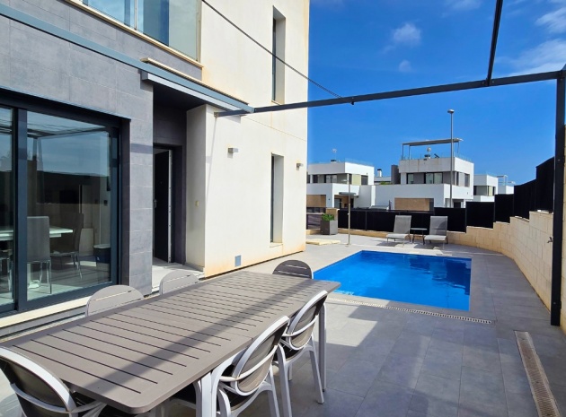 Resale - Villa - Villamartin - PAU 26