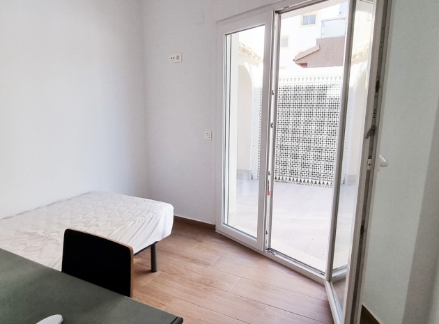 Återförsäljning - Villa - Playa Flamenca - beachside playa flamenca