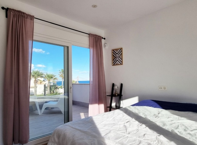 Återförsäljning - Villa - Playa Flamenca - beachside playa flamenca