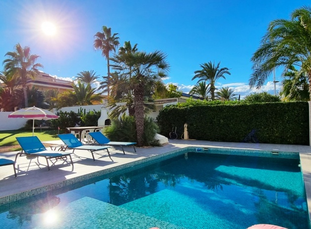 Återförsäljning - Villa - Playa Flamenca - beachside playa flamenca