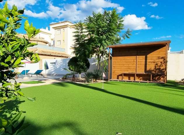 Återförsäljning - Villa - Playa Flamenca - beachside playa flamenca