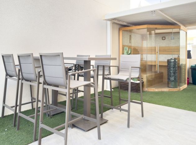 Resale - Villa - Los Montesinos - La Herrada