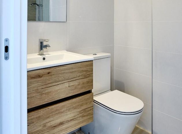 Resale - Apartment - Torrevieja - Punta Prima
