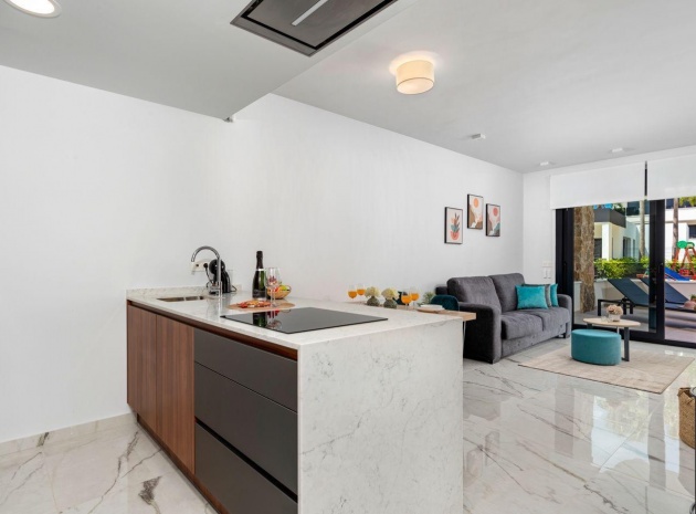 Resale - Apartment - Los Altos - Res. El Amanecer