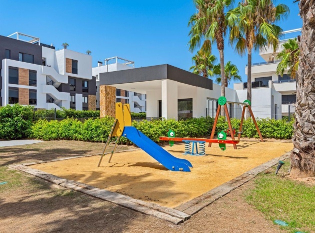 Resale - Apartment - Los Altos - Res. El Amanecer