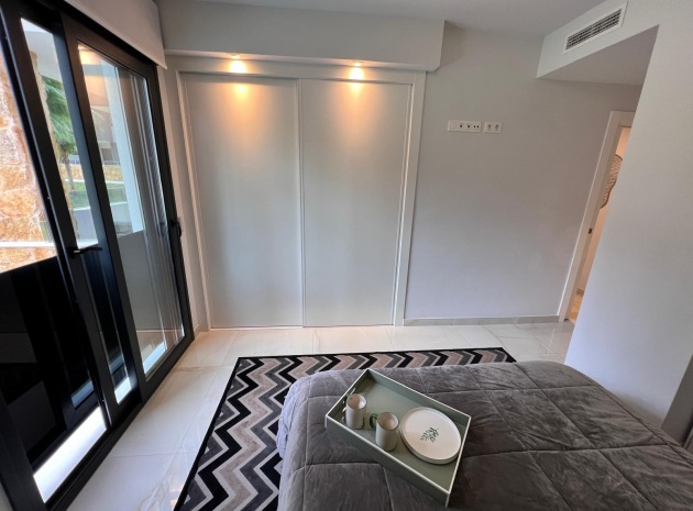 Resale - Apartment - Los Altos - Res. El Amanecer