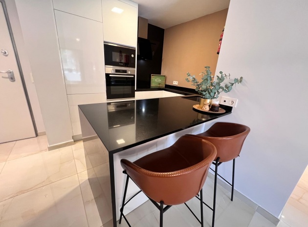 Resale - Apartment - Los Altos - Res. El Amanecer