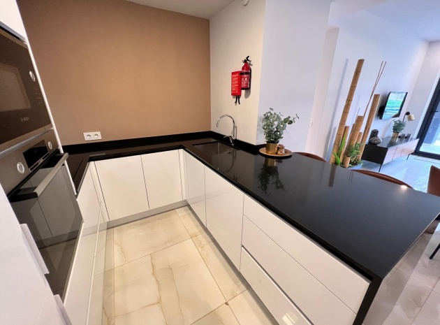 Resale - Apartment - Los Altos - Res. El Amanecer