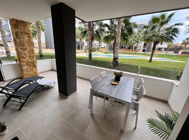 Resale - Apartment - Los Altos - Res. El Amanecer