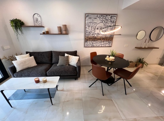 Resale - Apartment - Los Altos - Res. El Amanecer