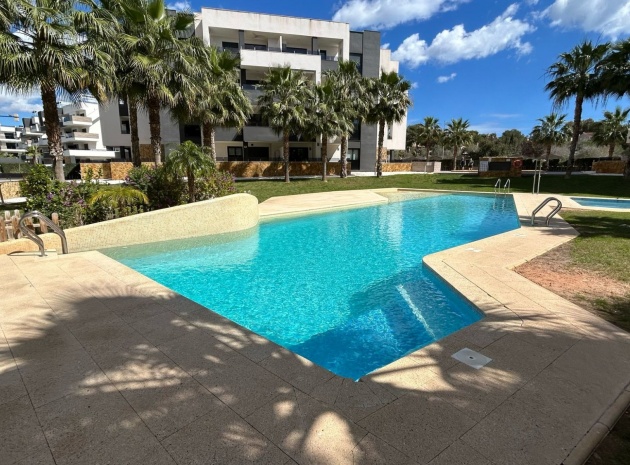 Resale - Apartment - Los Altos - Res. El Amanecer