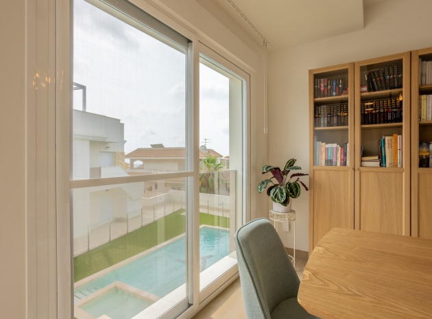 Resale - Apartment - Villamartin - blue lagoon