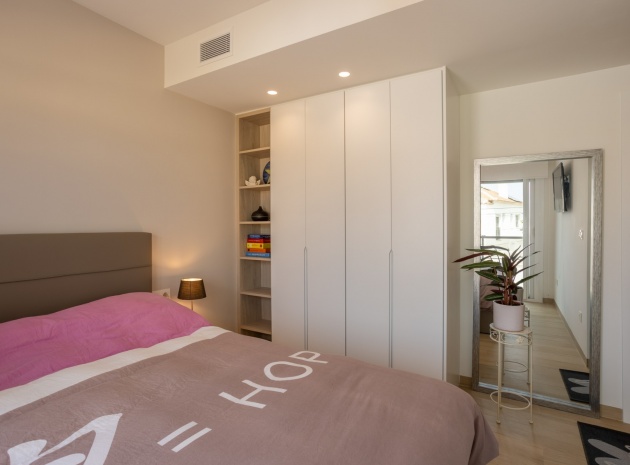 Resale - Apartment - Villamartin - blue lagoon