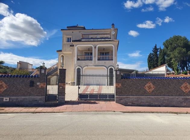 Resale - Villa - Algorfa