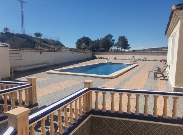 Resale - Villa - Algorfa