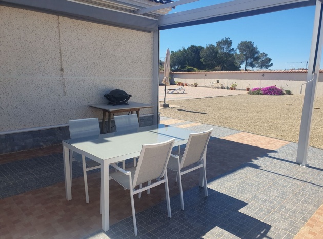 Resale - Villa - Algorfa