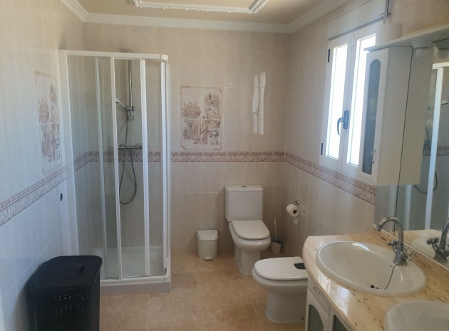 Resale - Villa - Algorfa