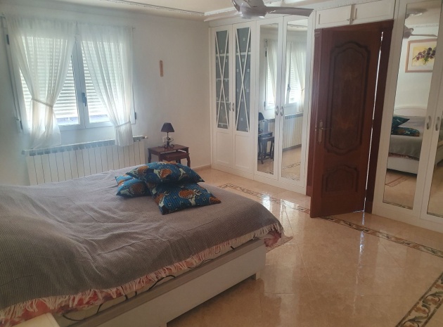 Resale - Villa - Algorfa