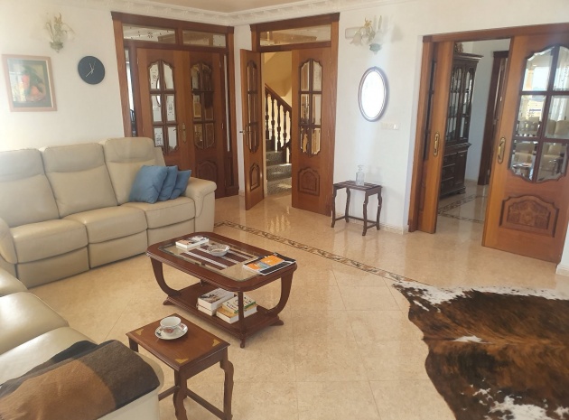 Resale - Villa - Algorfa