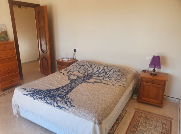Resale - Villa - Algorfa