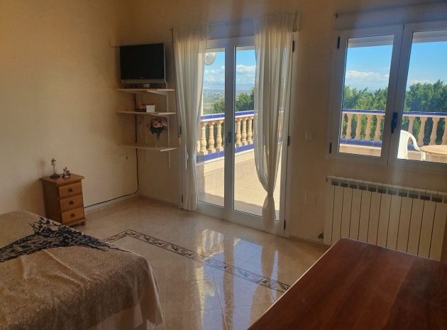 Resale - Villa - Algorfa