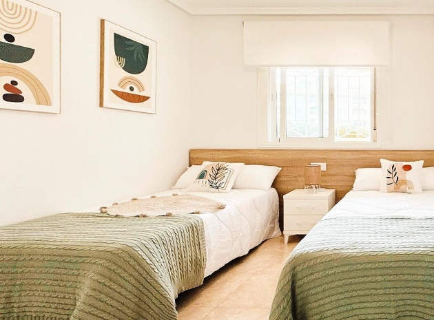 Resale - Apartment - Playa Flamenca - Laguna Golf