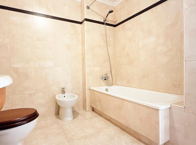 Resale - Apartment - Playa Flamenca - Laguna Golf