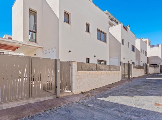 Resale - Villa - Ciudad Quesada - pueblo bravo