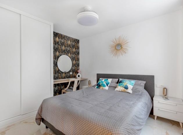 Resale - Apartment - Torrevieja - Playa Del Cura
