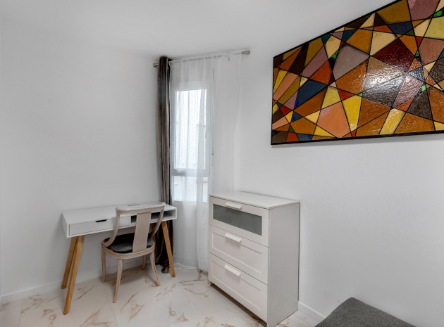 Resale - Apartment - Torrevieja - Playa Del Cura