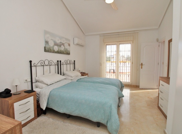 Revente - Villa - Villamartin - Los Dolses