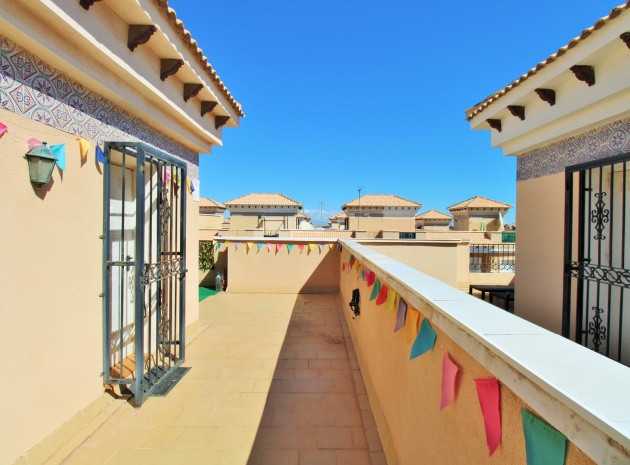 Resale - Townhouse - Villamartin - entre golf