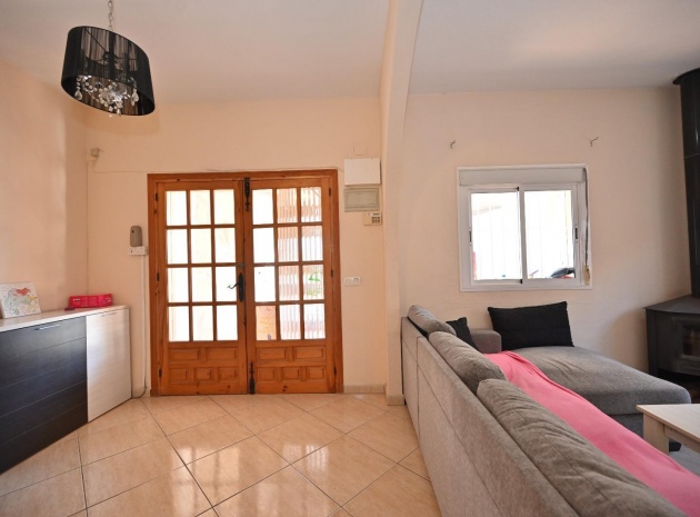 Resale - Casa - Torrevieja - Los balcones