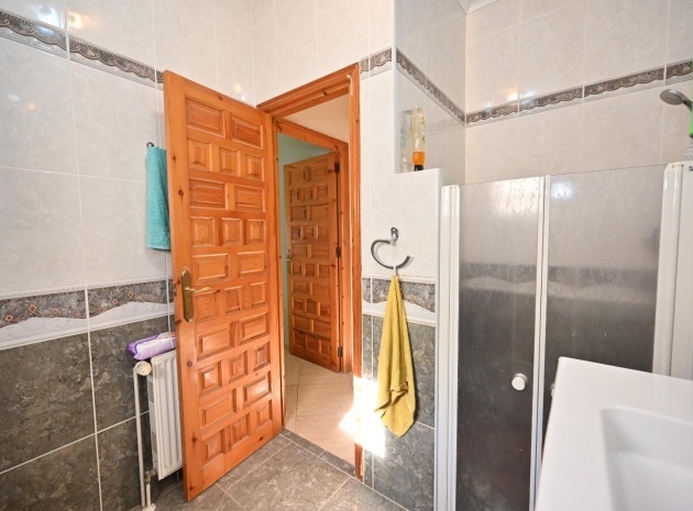 Resale - Casa - Torrevieja - Los balcones