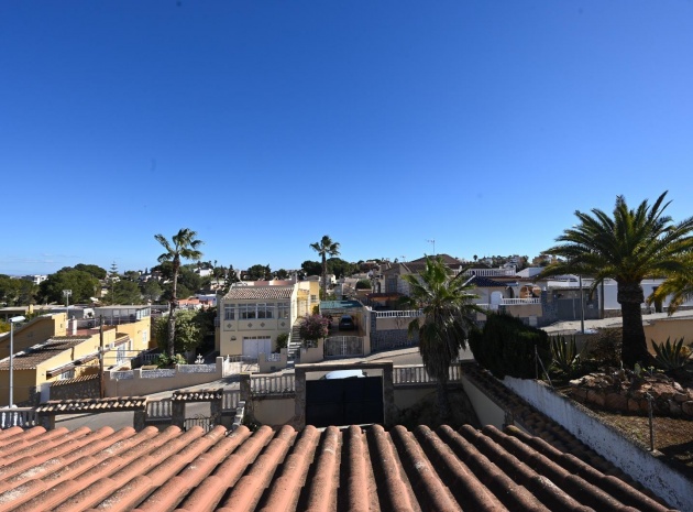 Resale - Casa - Torrevieja - Los balcones