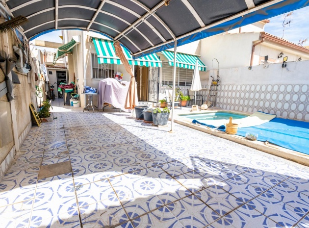 Resale - Villa - Torrevieja - torreta III