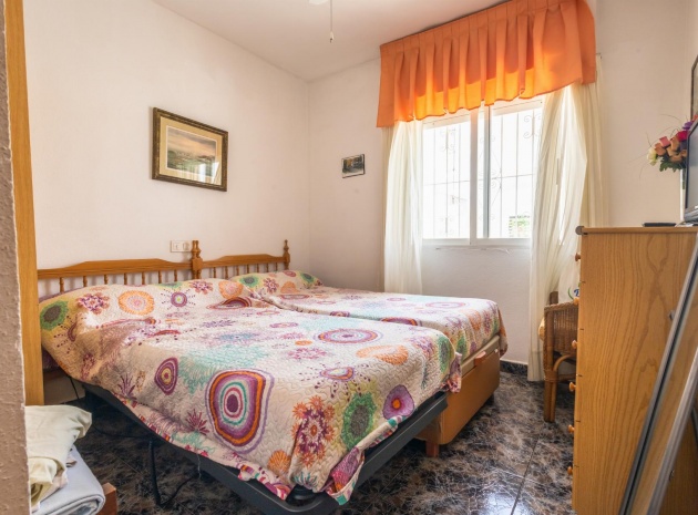 Resale - Villa - Torrevieja - torreta III