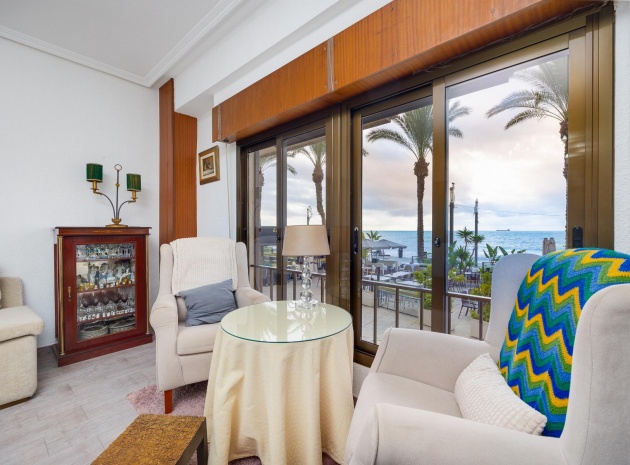 Resale - Apartment - Torrevieja - Piscinas naturales