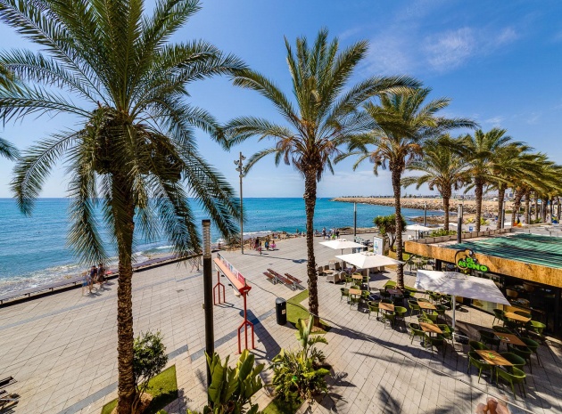 Resale - Apartment - Torrevieja - Piscinas naturales