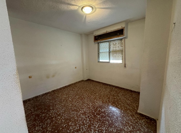 Resale - Apartment - Torrevieja - Punta Prima
