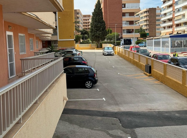 Resale - Apartment - Torrevieja - Punta Prima