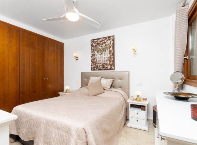 Revente - Appartement - Punta Prima