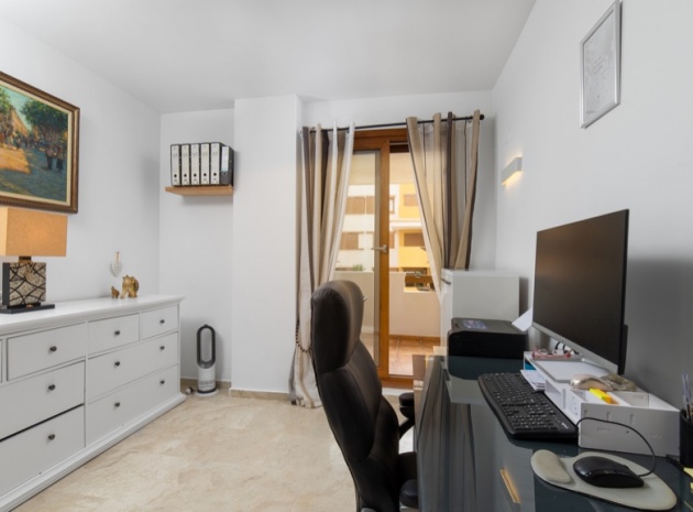 Revente - Appartement - Punta Prima