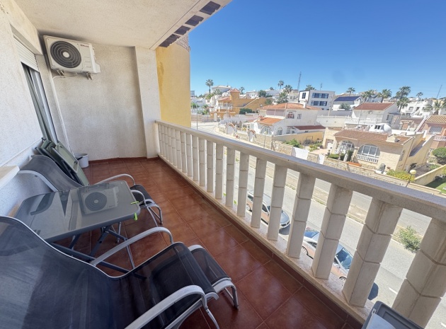 Resale - Apartment - Villamartin