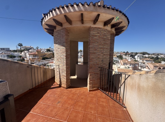 Resale - Apartment - Villamartin