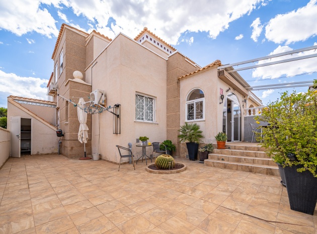 Återförsäljning - Villa - Torrevieja - Aguas Nuevas