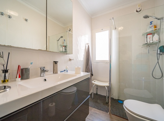 Återförsäljning - Villa - Torrevieja - Aguas Nuevas