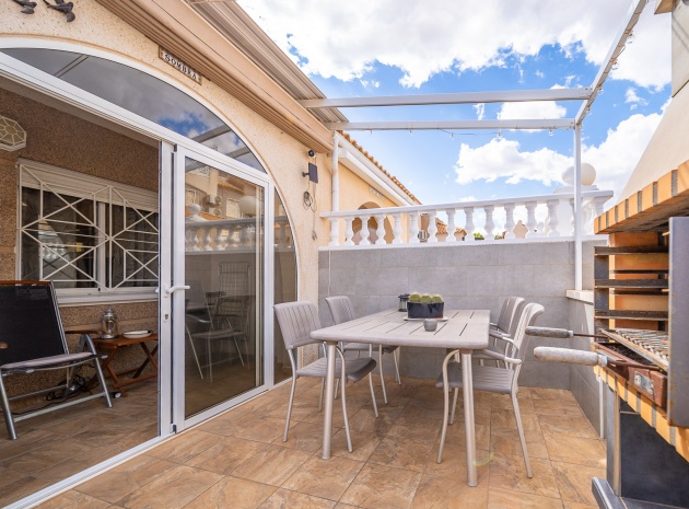 Återförsäljning - Villa - Torrevieja - Aguas Nuevas
