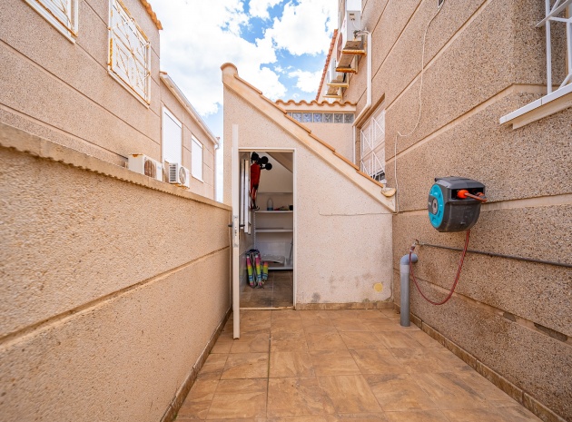 Återförsäljning - Villa - Torrevieja - Aguas Nuevas